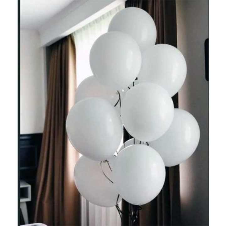 Фонтан шаров "Облако" в Астрахани