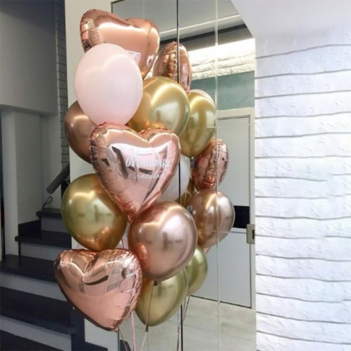 Фонтан шаров "От сердечка" в Астрахани