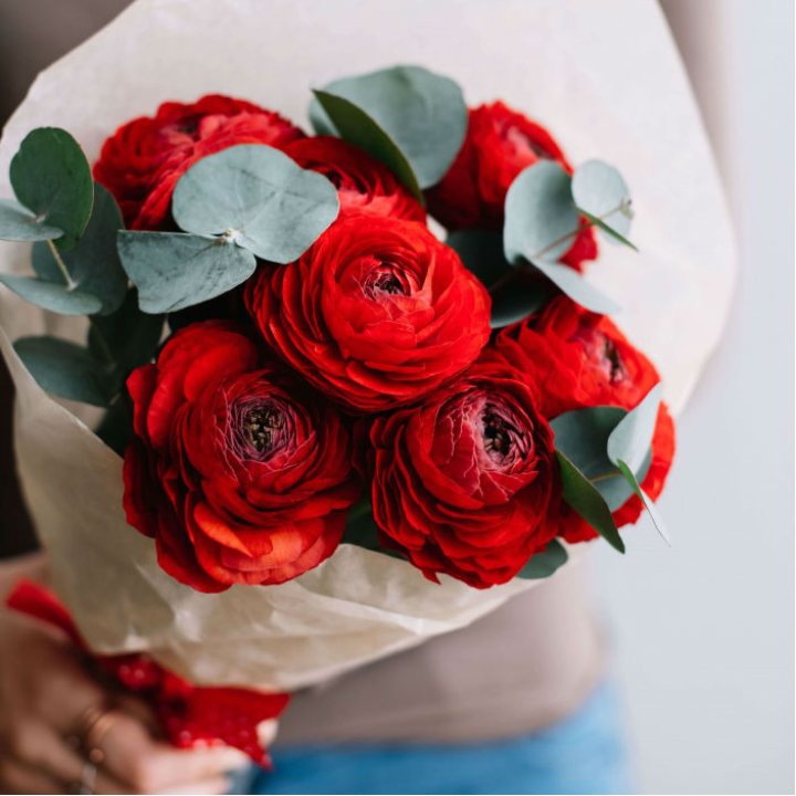 Букет ранункулюсов  в Астрахани