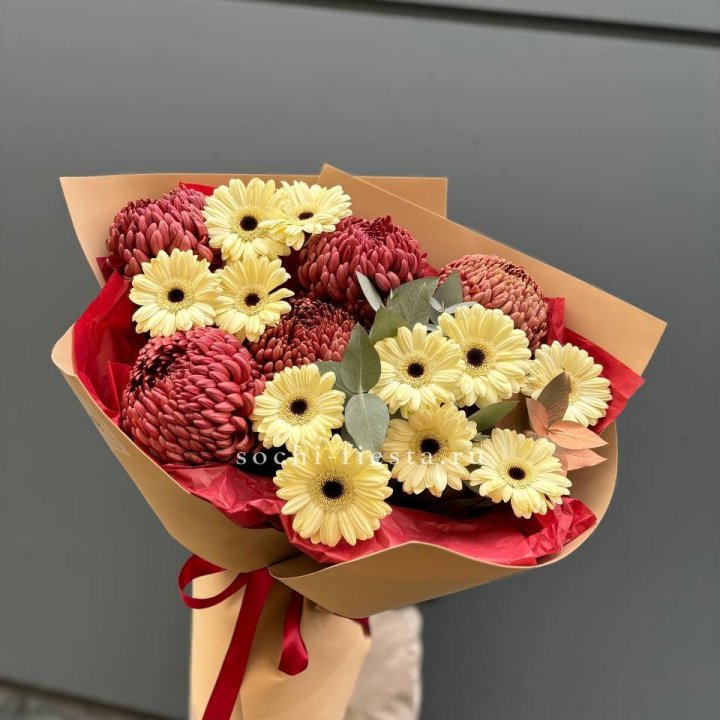Букет гербер и хризантем Бигуди в Астрахани