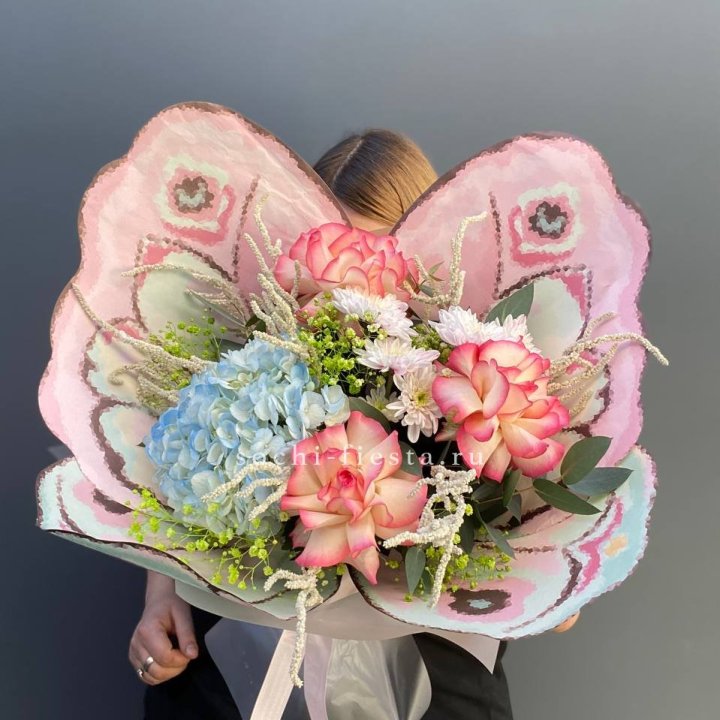 Дизайнерский букет бабочка №5 в Астрахани