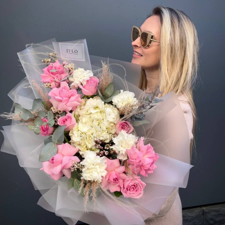 Авторский букет "Гармония" в Астрахани