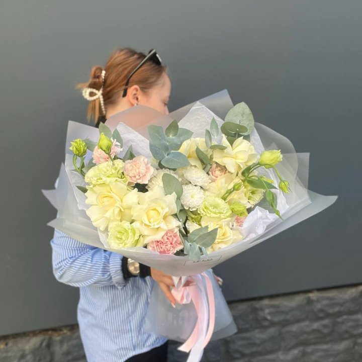  Букет  "Тонкая луна" в Астрахани