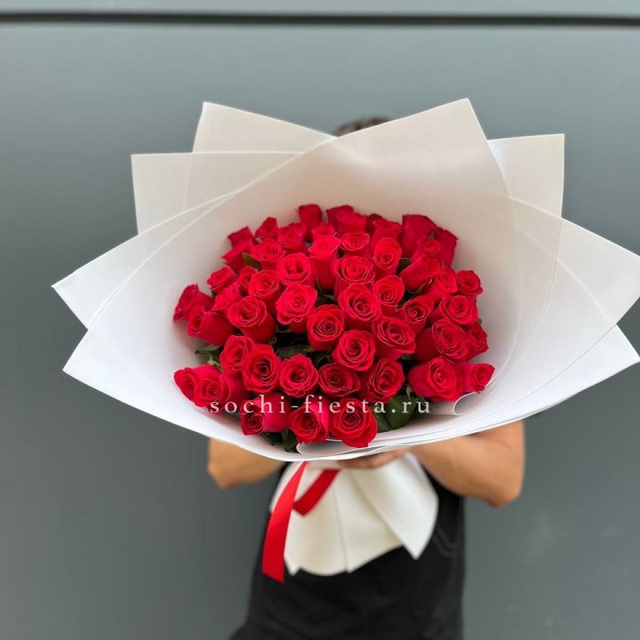 51  красная роза в Астрахани