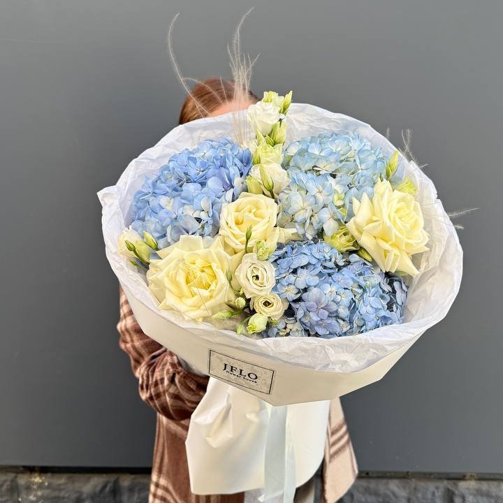 Букет "Глубина глаз" в Астрахани