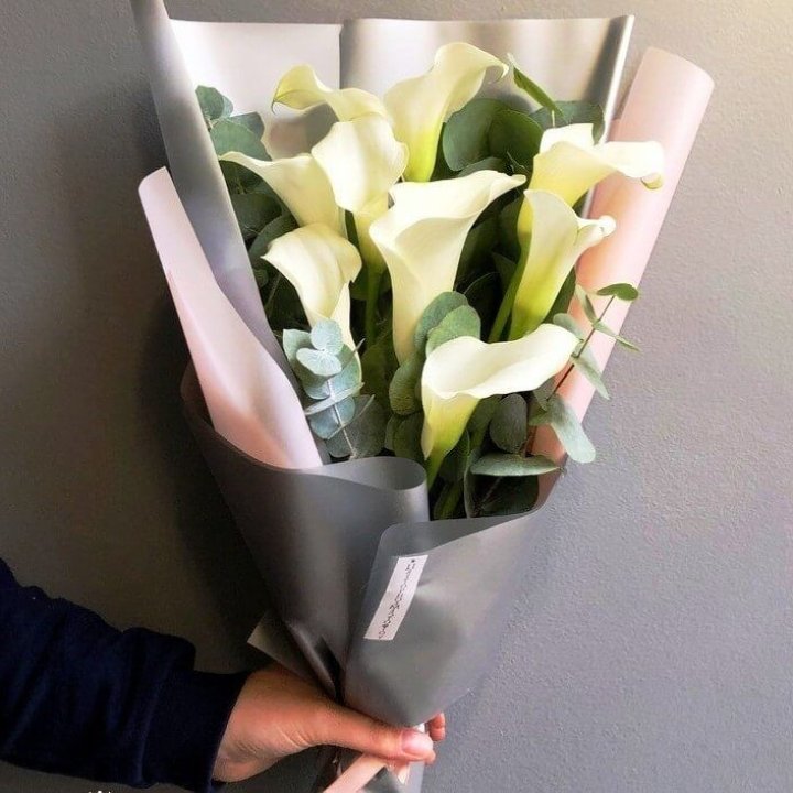 Каллы с эвкалиптом в Астрахани