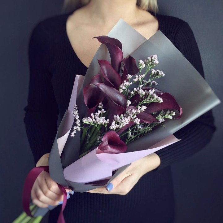 Букет фиолетовых калл в Астрахани