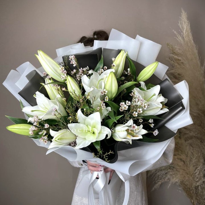 Букет лилий Снежная королева в Астрахани