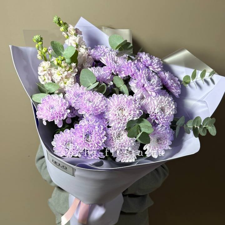 Дуо хризантема и маттиола в Астрахани