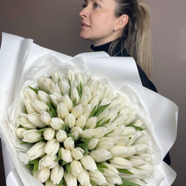 101 белый тюльпан №2 в Астрахани