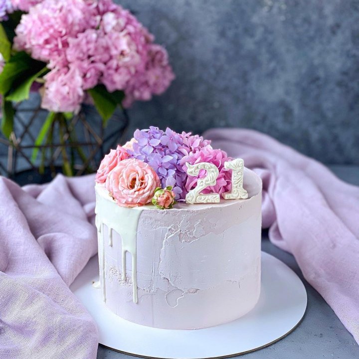 Торт с цифрой в Астрахани