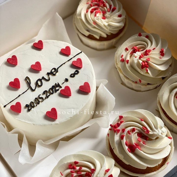 Капкейки и бенто-торт "Любимые" в Астрахани