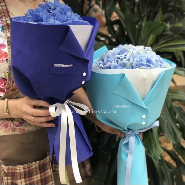 Букет с гортензией с пиджаком в Астрахани