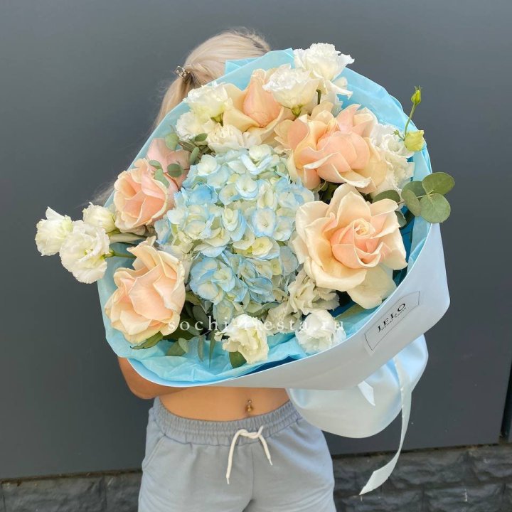 Сборный букет "Голубой закат" в Астрахани