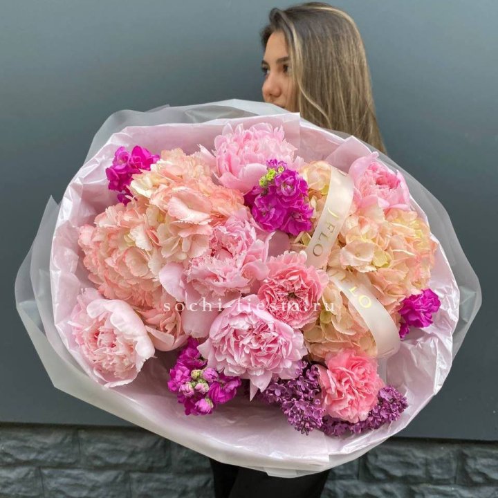  Букет "Фловер пионс" в Астрахани