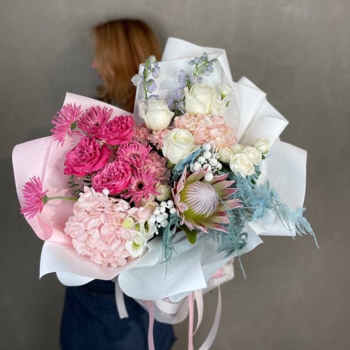 Дизайнерский букет "Фантастик" в Астрахани