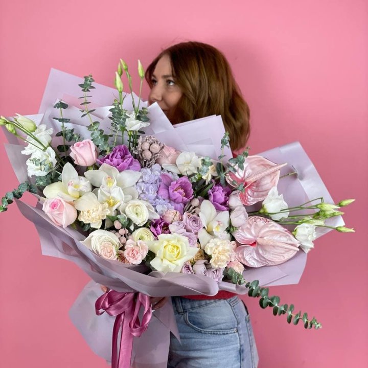 Дизайнерский букет "Вероника" в Астрахани