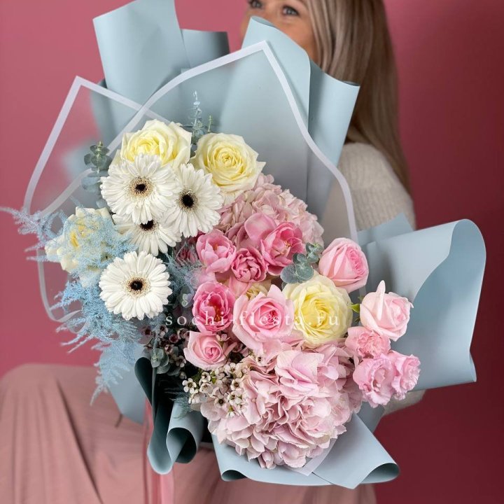 Дизайнерский букет "Адель" в Астрахани