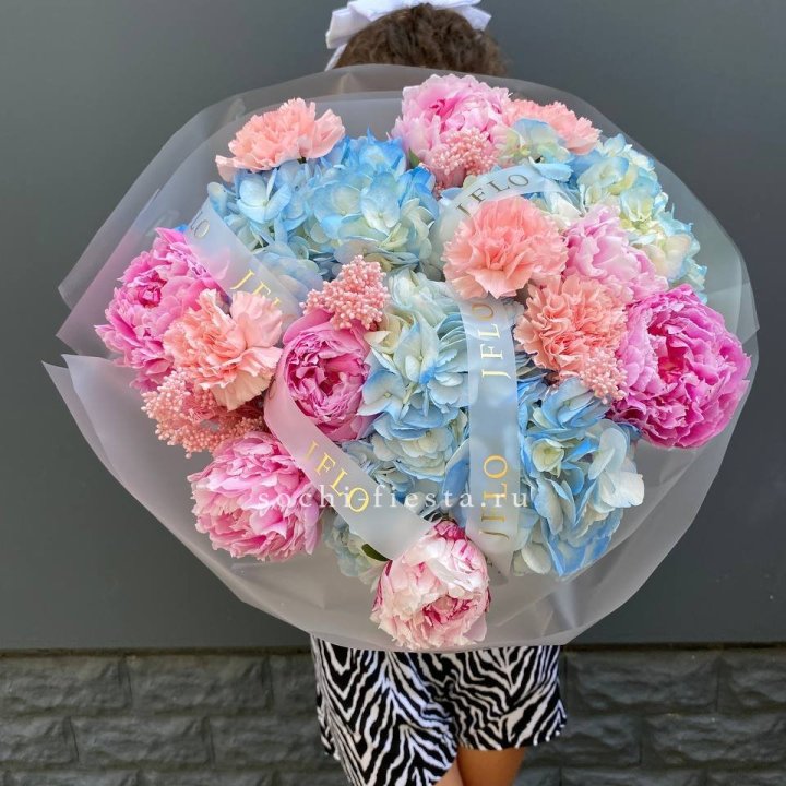  Букет "Инфинити" в Астрахани