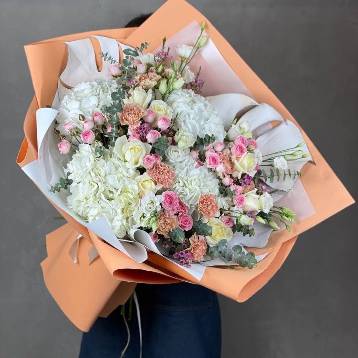 Макси-букет кремовый в Астрахани