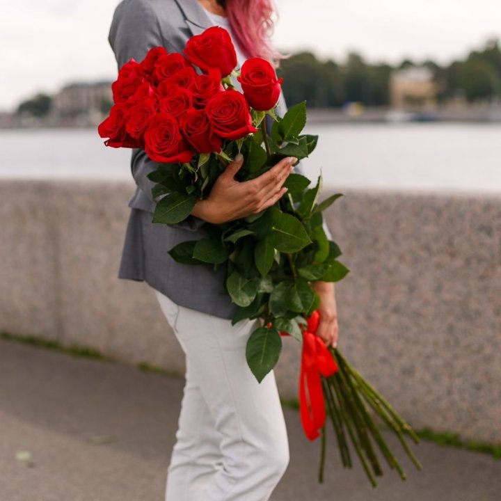 15 метровых голландских роз в Астрахани