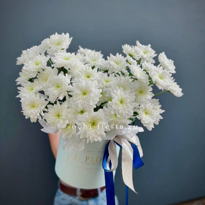 Коробка с хризантемами №3 в Астрахани