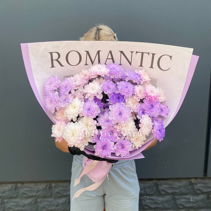 Букет сиреневых хризантем в Астрахани