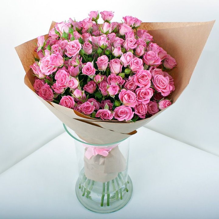 15 кустовых роз в Астрахани