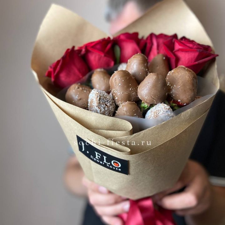 "Тандем с шоколадной клубникой" в Астрахани