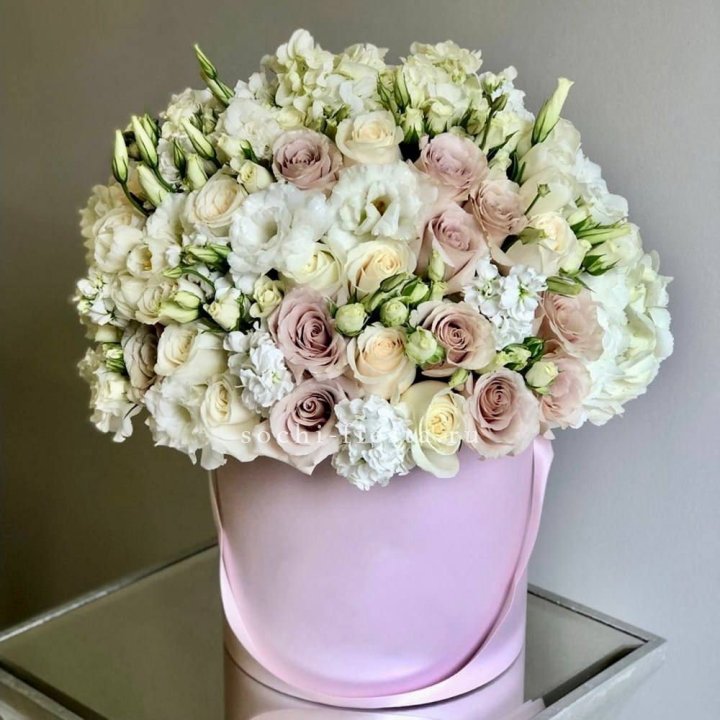 Цветочный бокс "Бриджит" в Астрахани