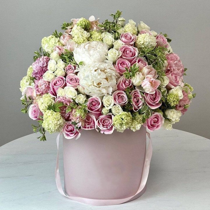 Цветочный бокс "Фантастик" в Астрахани