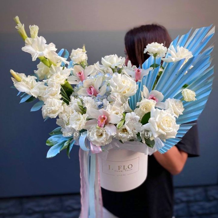 Цветочный бокс №3 в Астрахани