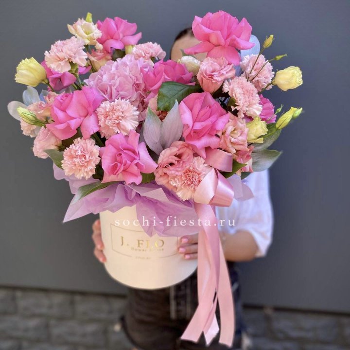 Цветочный бокс "Сальма" в Астрахани