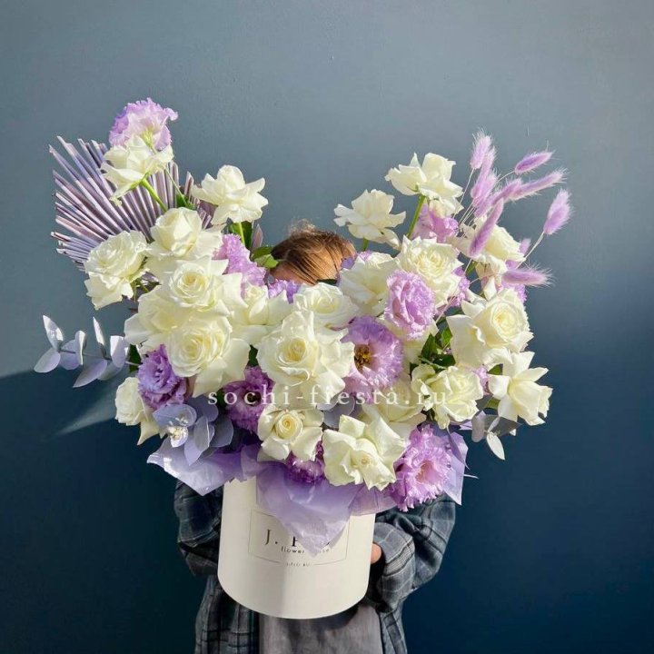 Цветочный бокс "Изабель" в Астрахани