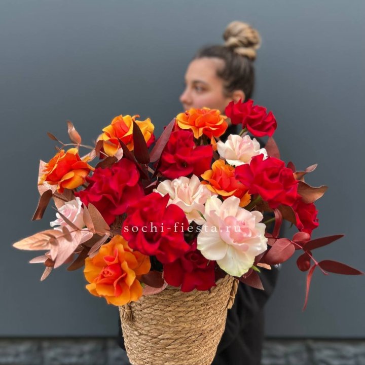 Авторский бокс "Роксана" в джутовом кашпо в Астрахани