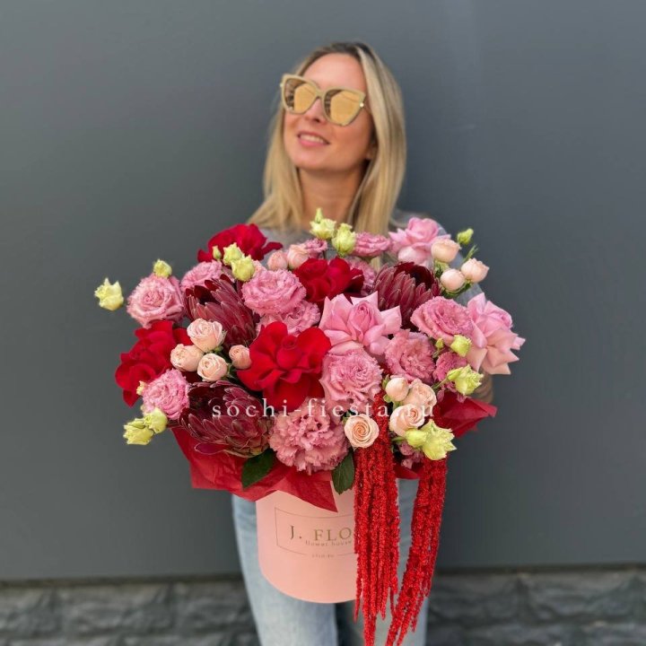 Дизайнерский цилиндр "Криотель" в Астрахани