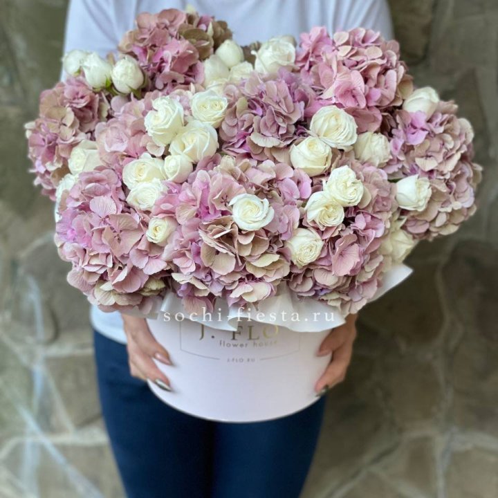 Бокс "Изобела пинк" в Астрахани