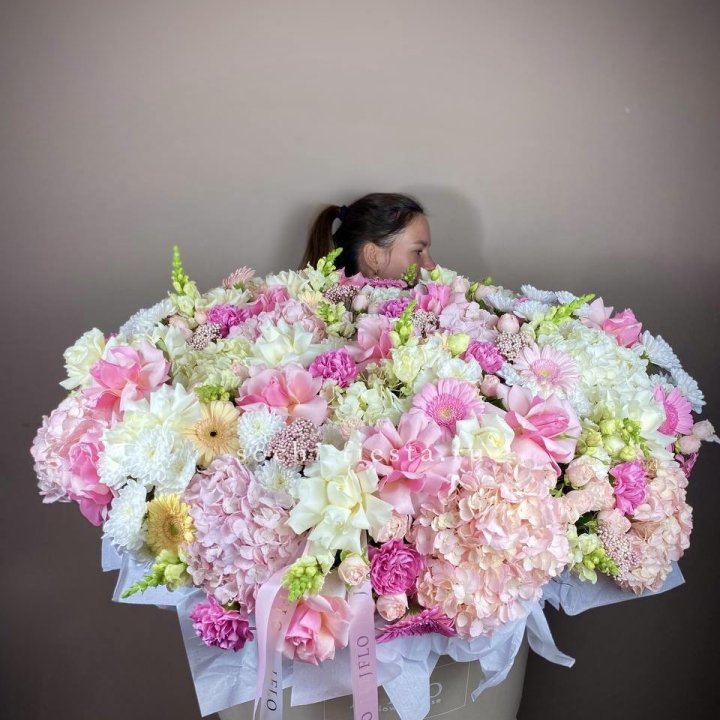 Корзина цветов «Рандеву» в Астрахани