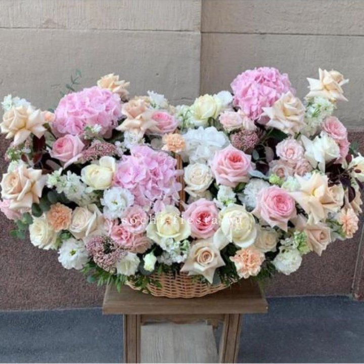 Цветочная корзина макси N2 в Астрахани