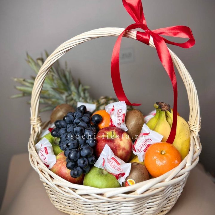 Фруктовая корзина №3 в Астрахани