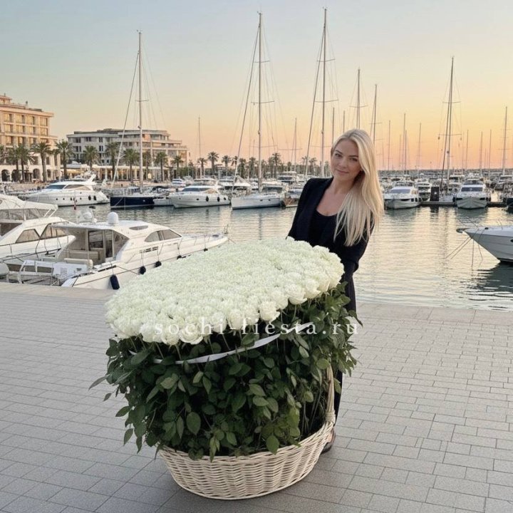 301 высокая роза в корзине в Астрахани