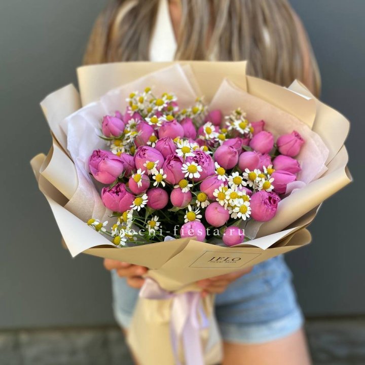 Дуобукет мисти с ромашками  в Астрахани