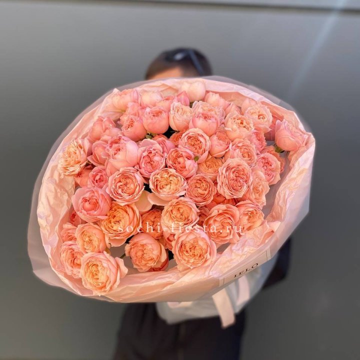 Букет из 21 пионовидной розы Джульетта в Астрахани