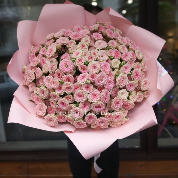 51 кустовая роза Твистер в Астрахани