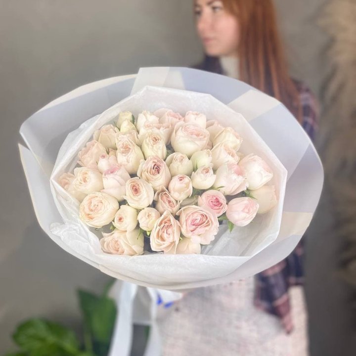 Букет кустовых роз в Астрахани