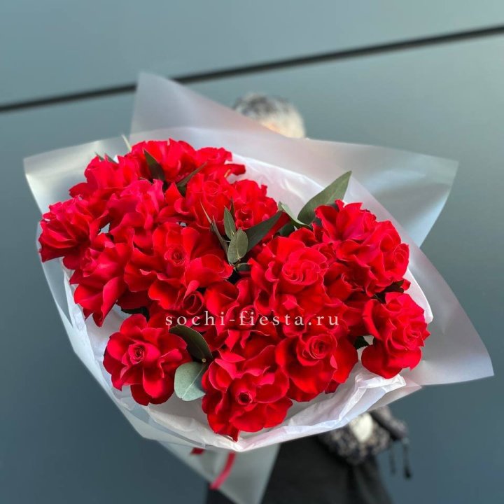 21 Красная французская роза в Астрахани