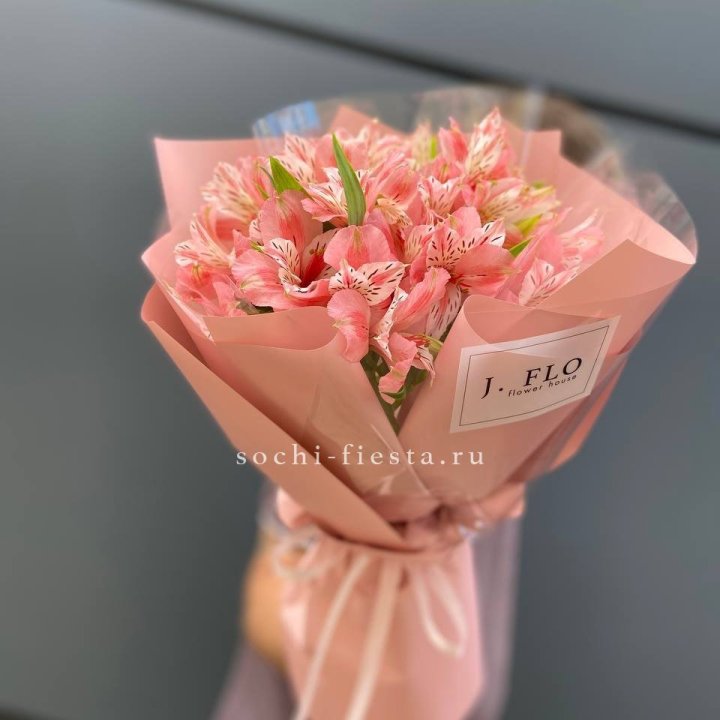 Букет альстромерий розовых в Астрахани