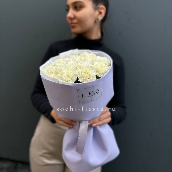 Букет белых диантусов в Астрахани