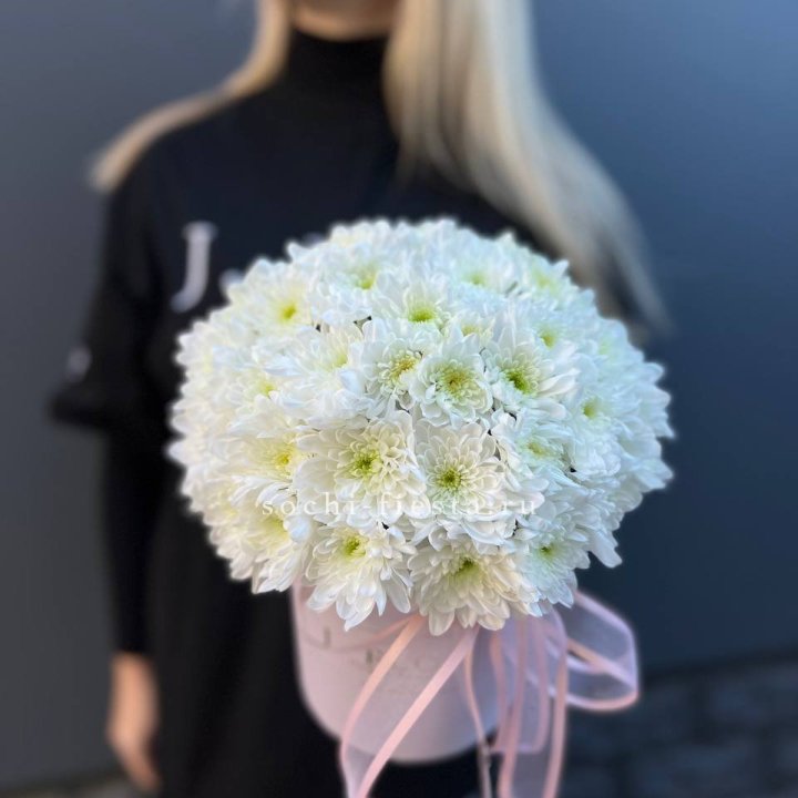 Коробка с хризантемами №1 в Астрахани