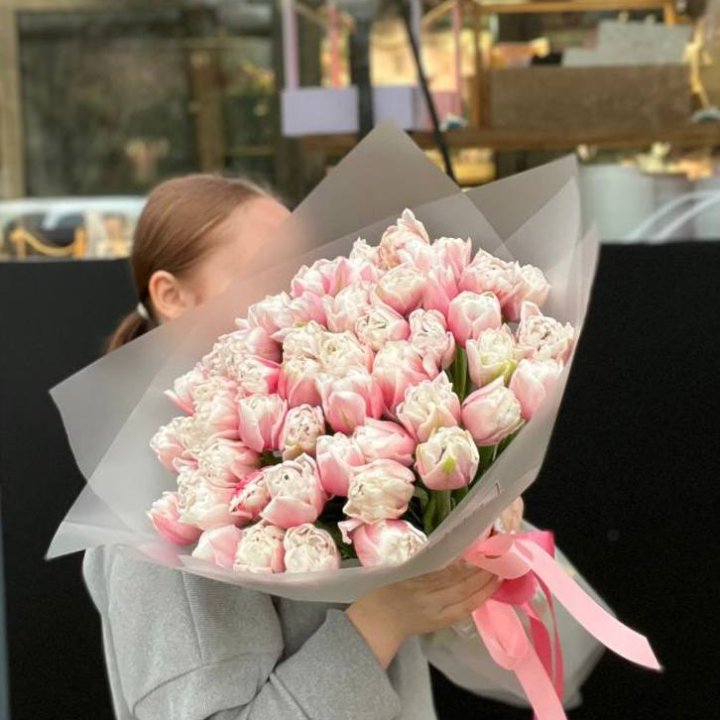 51 нежный тюльпан в Астрахани